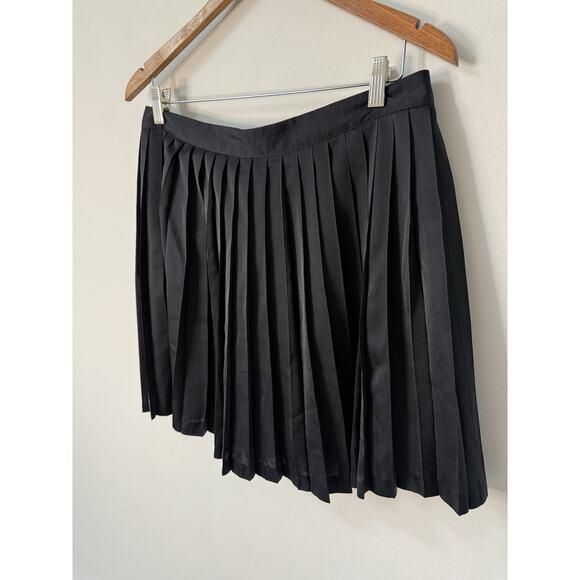 Gap Womens Pleated A Line Mini Skirt Size 8 Black Skater Tennis Cocktail Preppy - Picture 2 of 9